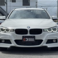 BMW 320dツーリング Mスポーツ 禁煙車 ヒ-タ-付Pシ-ト 純正ナビ Bカメラのサムネイル